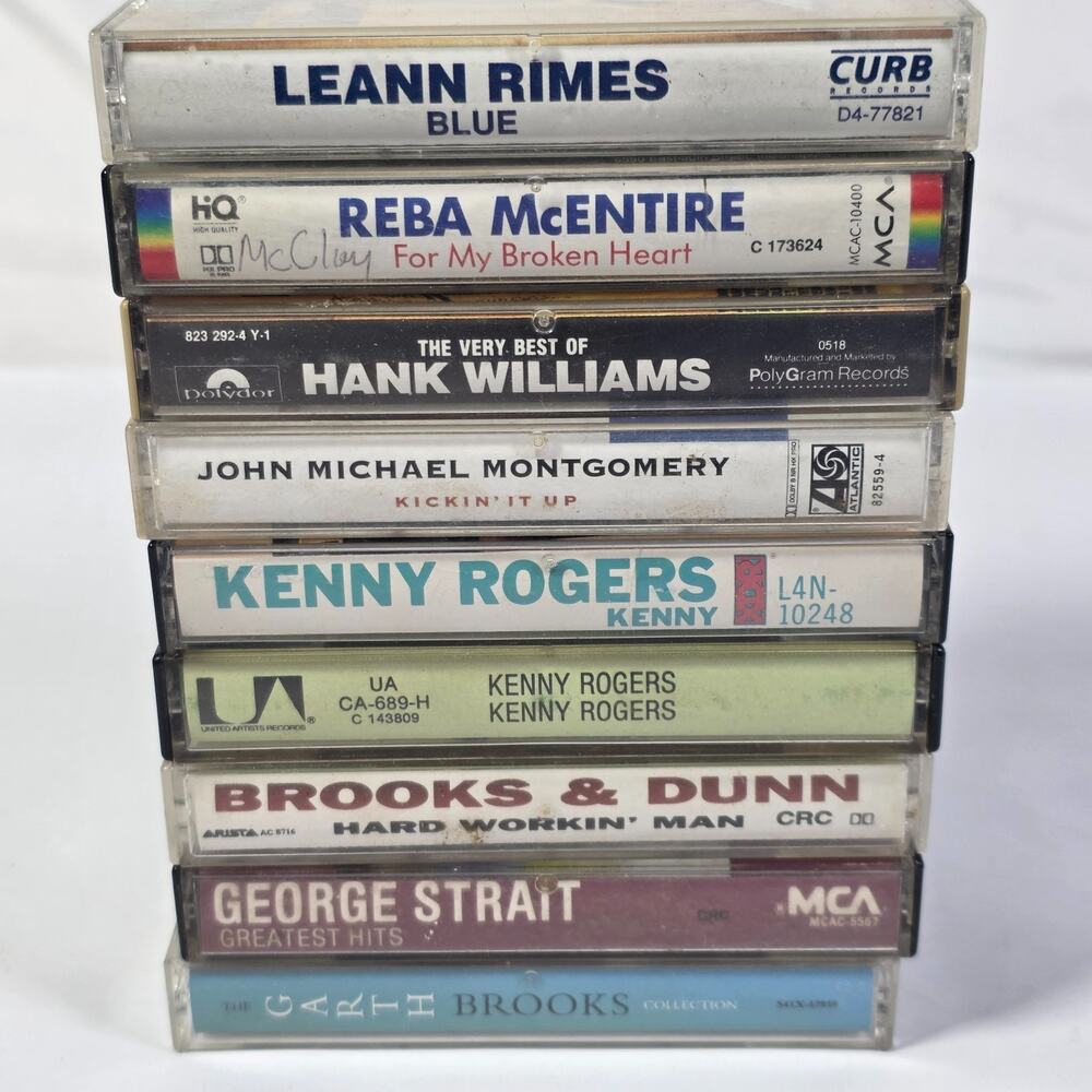 Lot of 9 Country Music Cassette Tapes Reba George Strait Kenny Rogers Garth